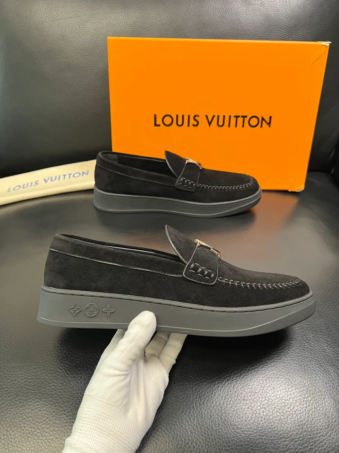 Men's shoes 💰740 Lv high quality top crafts Louis Vuitton, sports sneakers counter synchronization, uppers imported from Italy, high-quality splicing colorful complex crafts, imported mesh pads soft and comfortable, soles: original soles specially provided by the original factory, T men's shoes 💰U exclusive movable molded soles super comfortable, original factory single goods, code number 38-44 (customized 45)